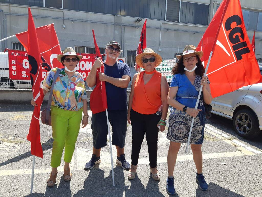 Calerno, i lavoratori della Grissin Bon in sciopero e presidio