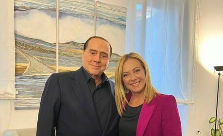 Berlusconi vede Meloni: “Insieme alle consultazioni con Mattarella”