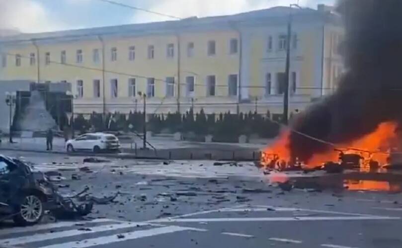 Tornano le bombe su Kiev: ci sono morti e feriti