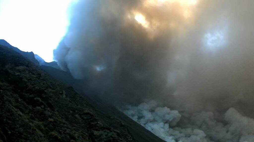 Maremoto a Stromboli dopo distacco dalla sciara del fuoco: onde alte 1,5 metri