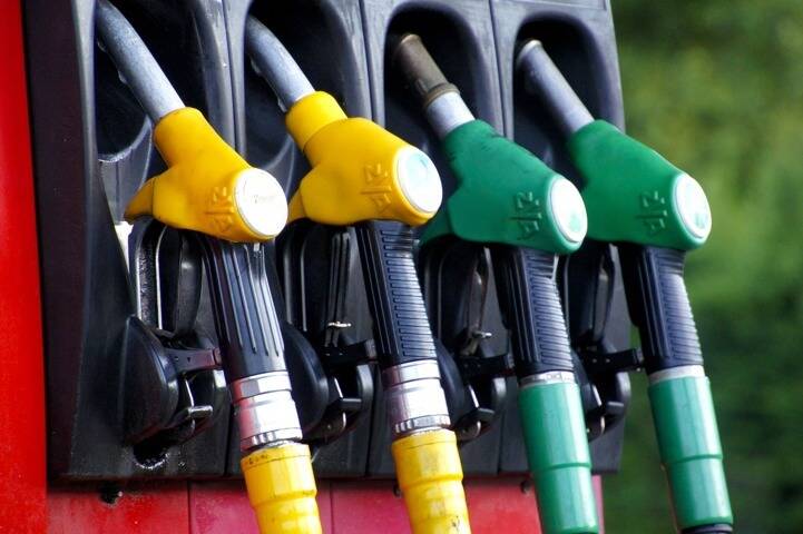 Benzina oltre i 2 euro in A1, la Cgil: “Successo del governo”