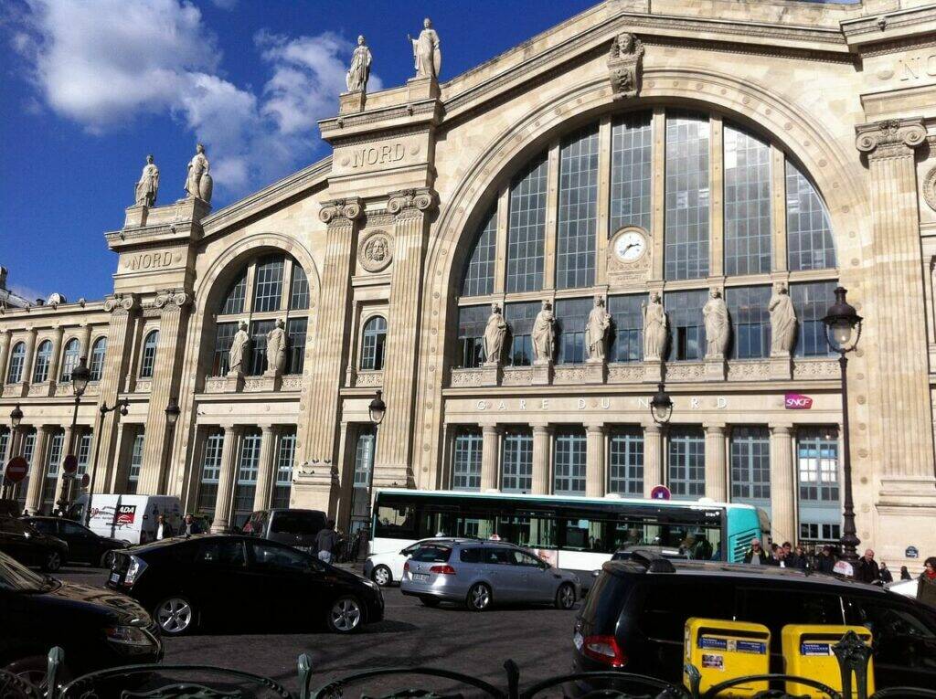 Parigi, ferite sei persone alla Gare du Nord: arrestato un uomo