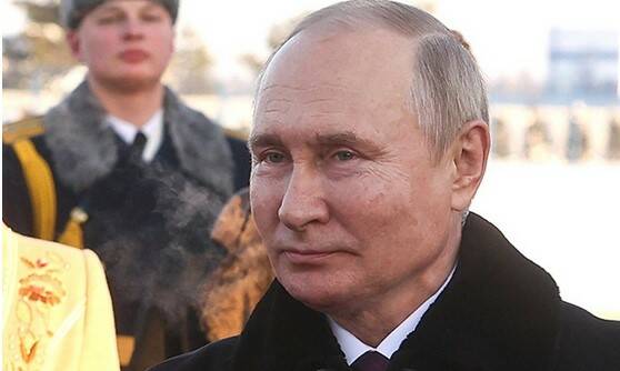 Ucraina, Putin ordina il cessate il fuoco per il natale ortodosso. Kiev: “La Russia ritiri le sue truppe”