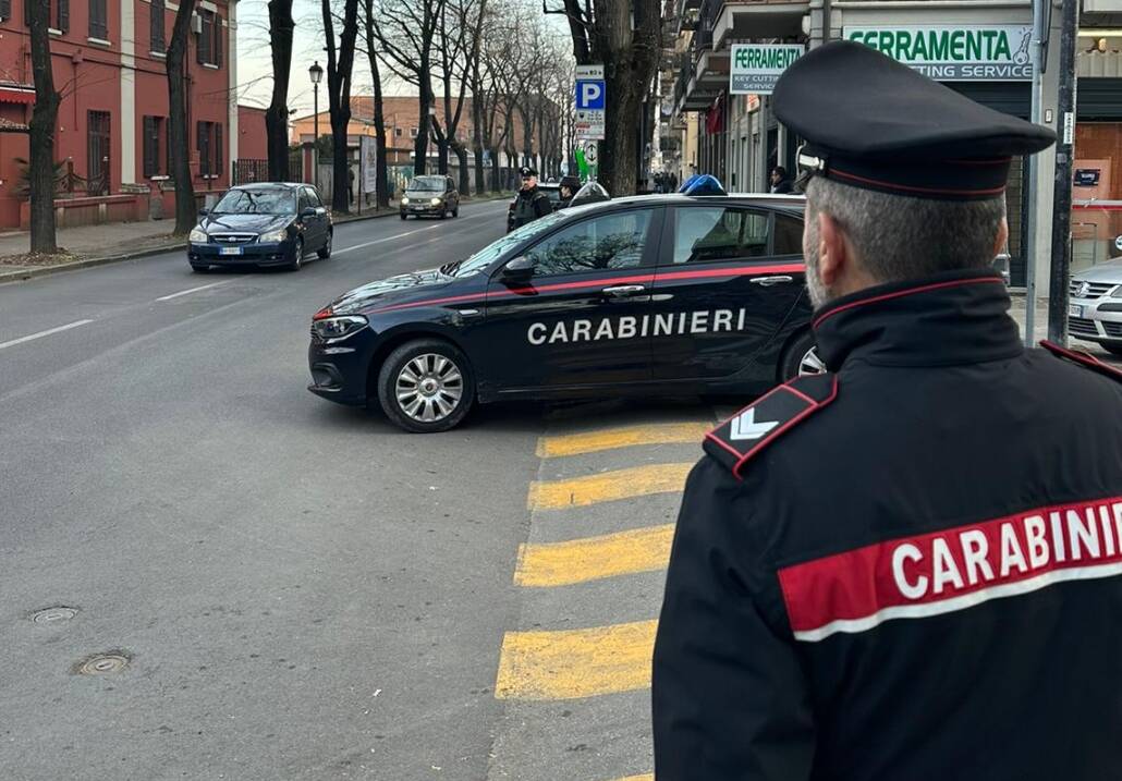 Preso con la droga, morde un carabiniere: arrestato