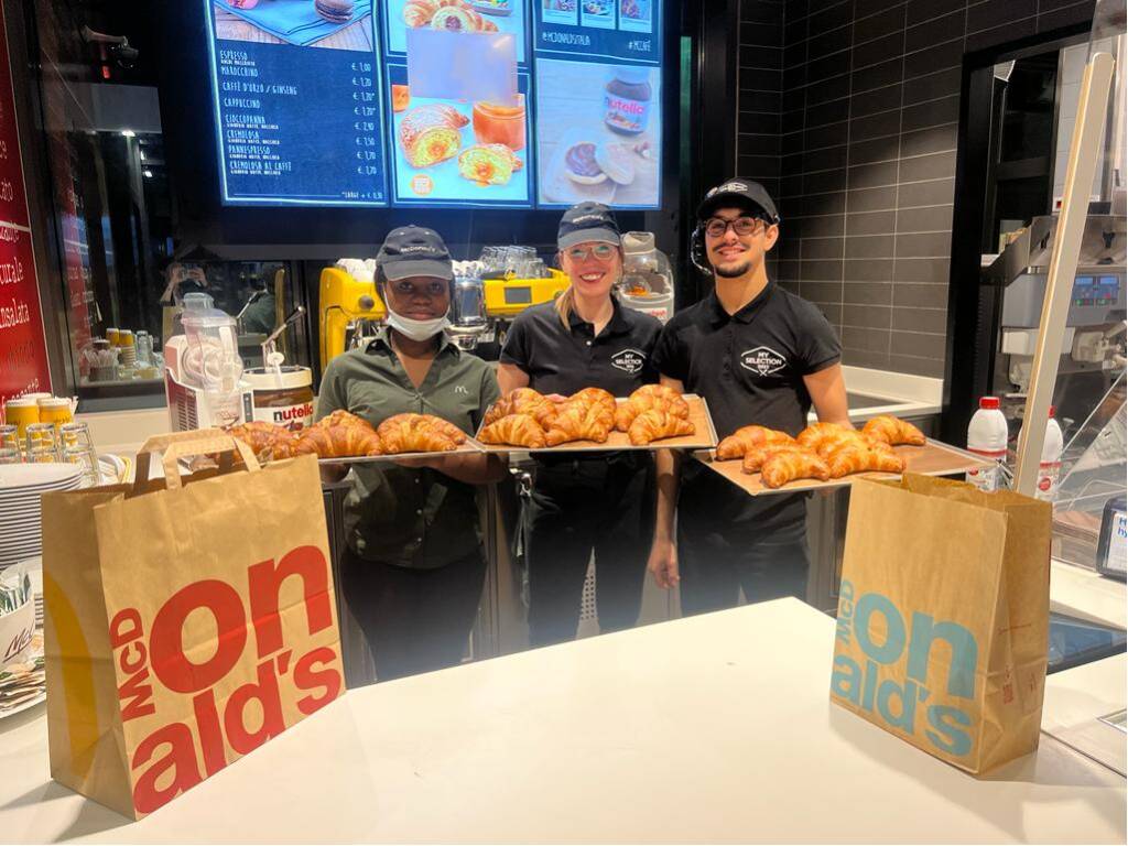 McDonald’s e Fondazione Ronald McDonald donano 140 pasti caldi a settimana