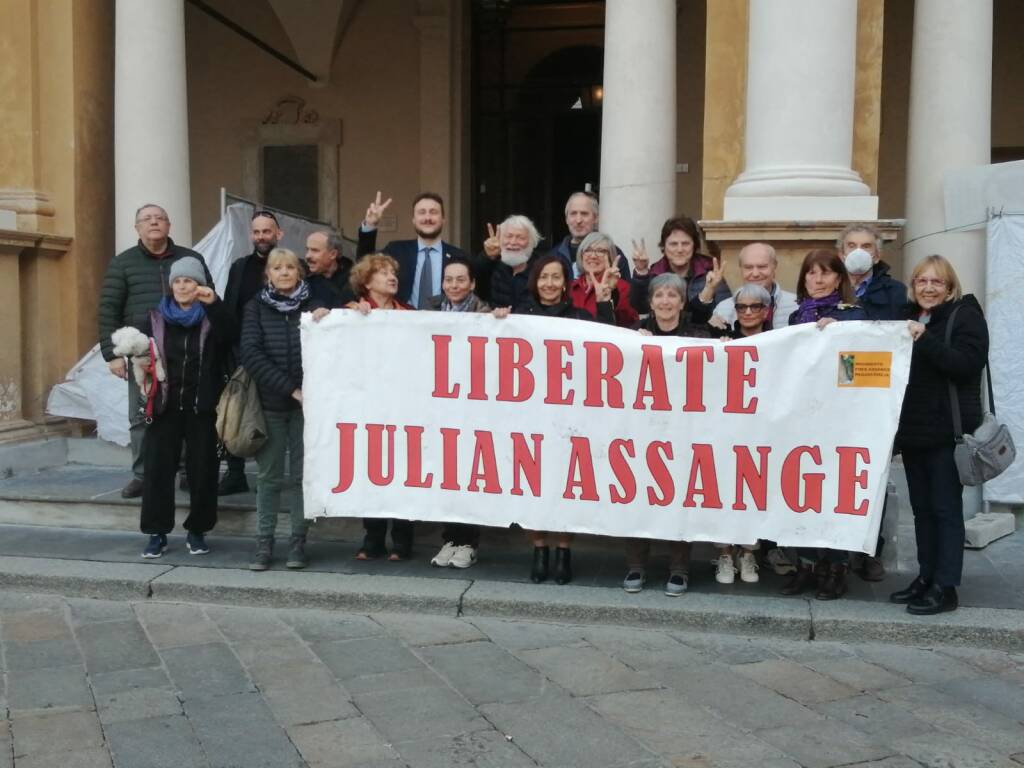Il Comune di Reggio conferirà entro l’anno la cittadinanza a Julian Assange