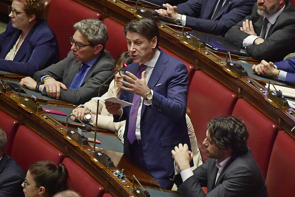 La gaffe di Conte in Aula: confonde Giacomo Matteotti con Giulio Andreotti