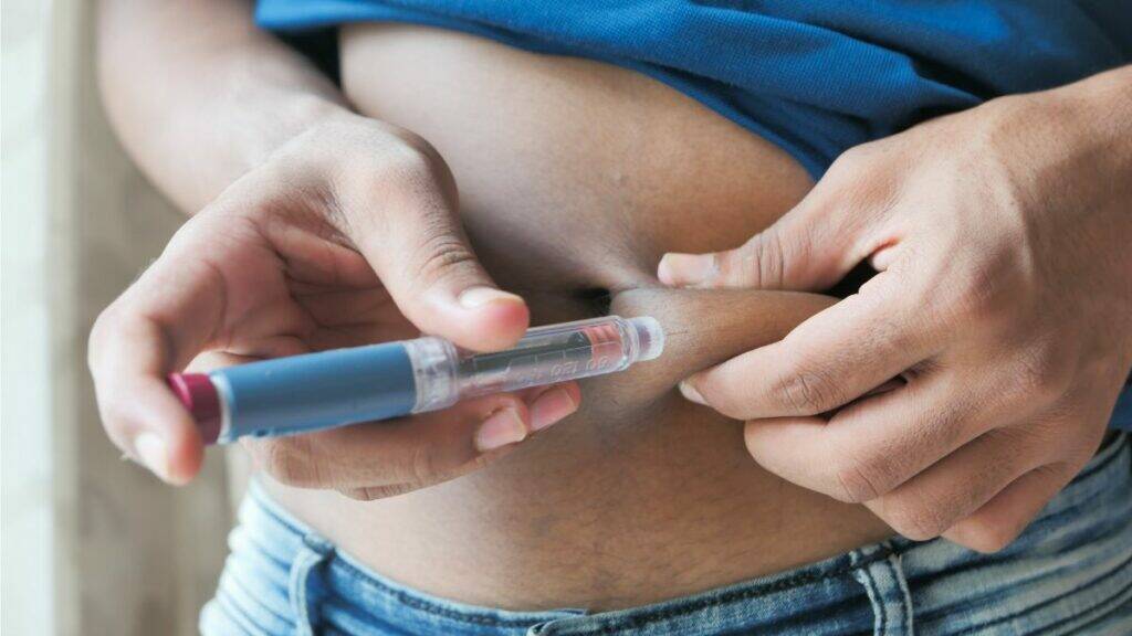 Ozempic, il farmaco antidiabete che spopola sui social per dimagrire: ecco i rischi