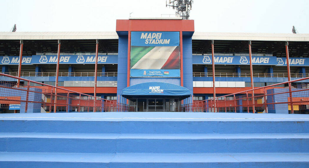 Tricolore via dallo stadio, il sindaco avverte Mapei