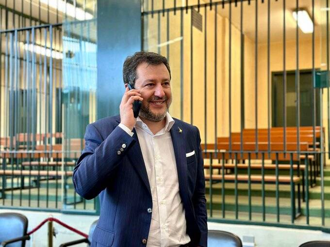 Salvini a Palermo per il processo Open Arms, il fondatore Camps: “Alcune vite contano più di altre”