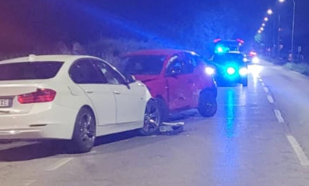 Castelnovo Sotto, scontro fra due auto: 5 feriti