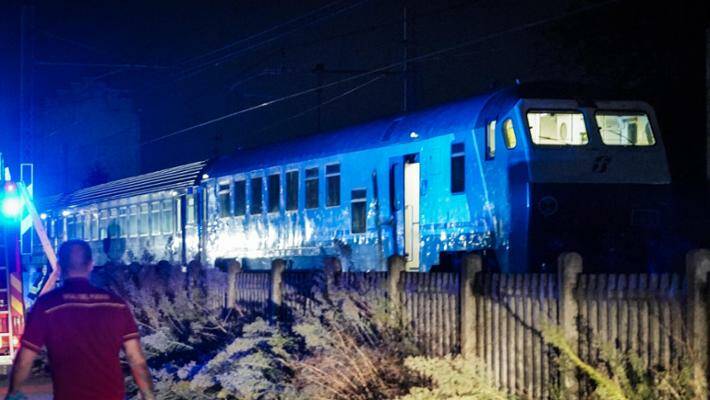 Brandizzo, morti cinque operai investiti da un treno