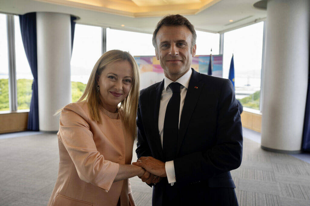 Incontro Meloni-Macron, al centro migranti ed economia