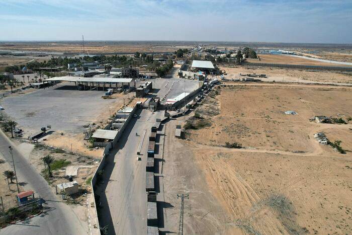 Rafah, il valico chiude dopo il passaggio degli aiuti