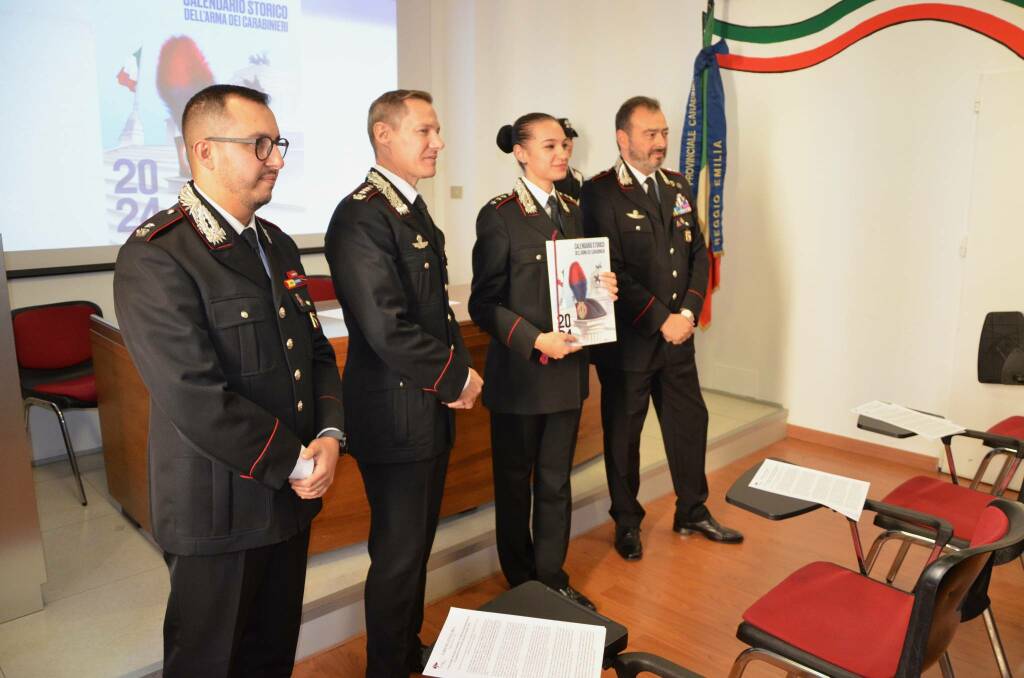 Presentato il calendario storico 2024 dei carabinieri