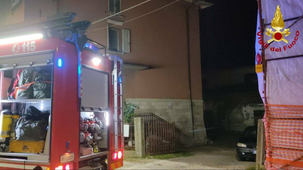 Luzzara, esplode appartamento: tre famiglie evacuate