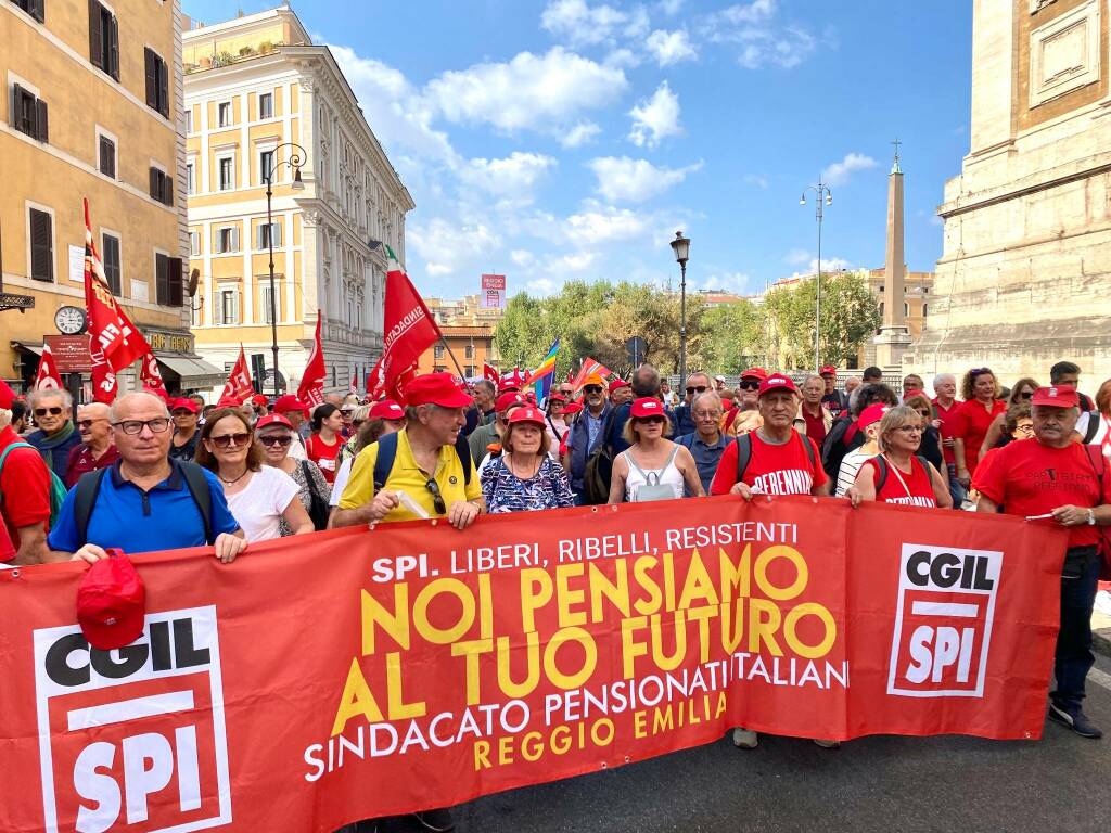 Pensionati in piazza contro il governo: in 100 a Roma da Reggio Emilia