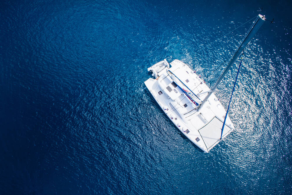 Noleggiare un catamarano: tutte le informazioni da conoscere