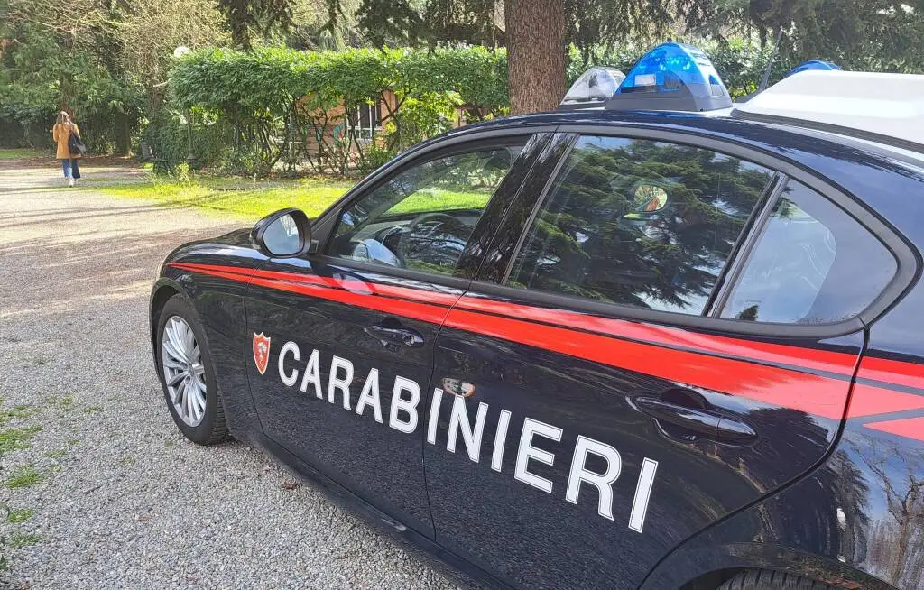 Operaio cade da una impalcatura: è grave