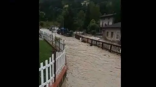 Gatta, il rio Spirola esonda e allaga la frazione