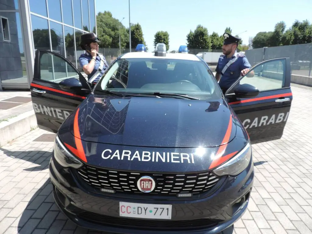 Casalgrande, bivacca nell’oratorio: denunciato