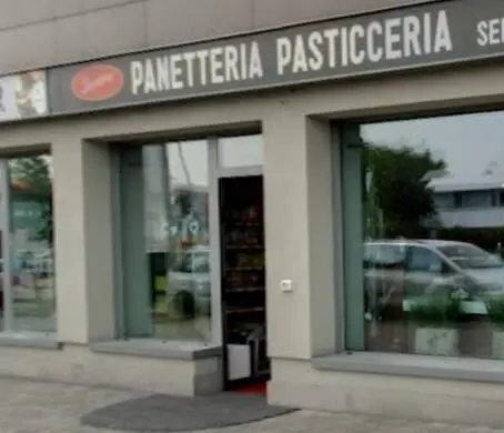 Reggio Emilia, furto alla panetteria “Senza glutine”