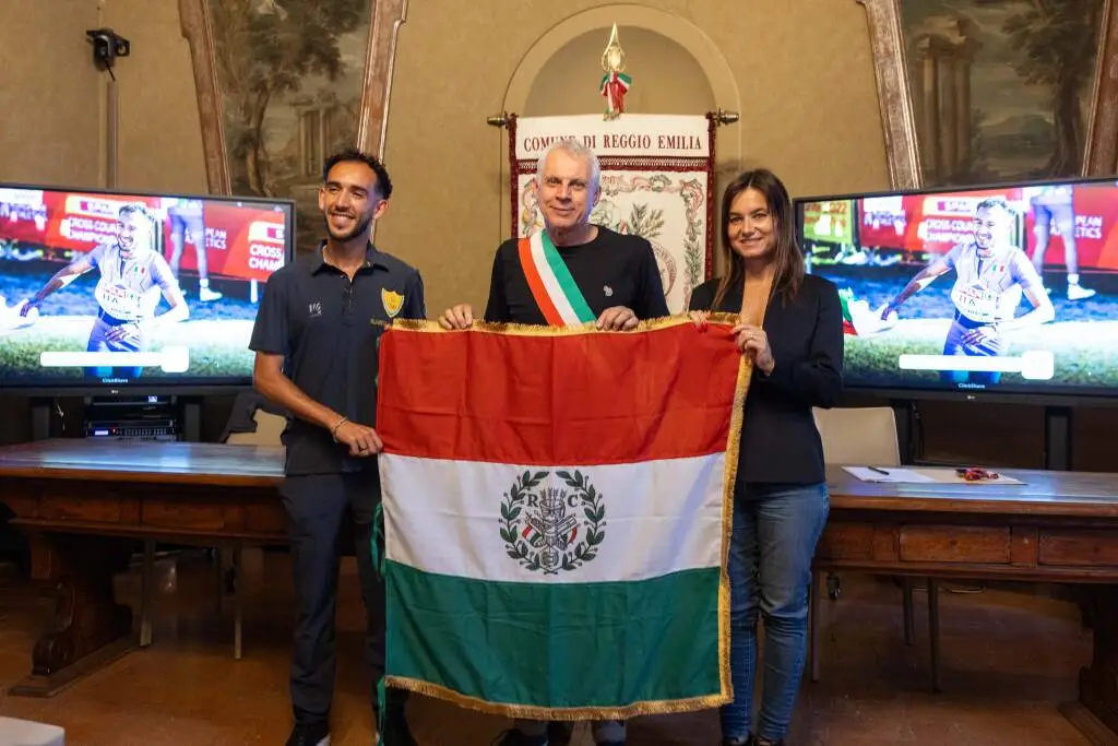 Olimpiadi, consegnato il Primo Tricolore a Yassin Bouih